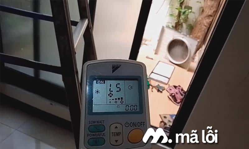 Ma loi L5 may lanh Daikin la gi
